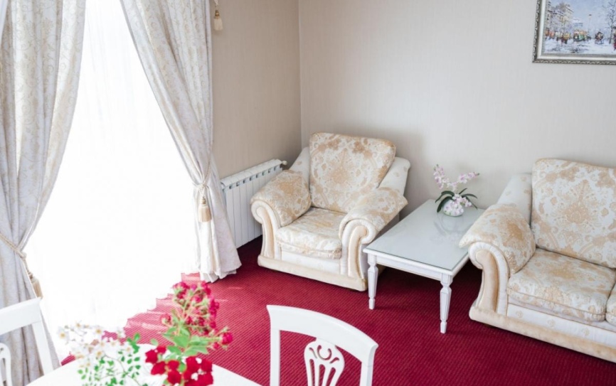 Люкс 2-местный 2-комнатный *  - 2