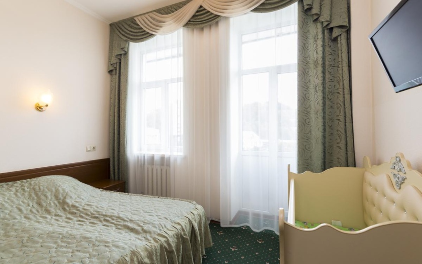 Люкс 2-местный 2-комнатный 2 корпус (Л2м2 корпус 2) *  - 2