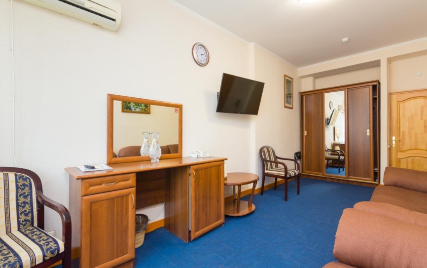 1 категория 1-местный 2-комнатный комфорт корпус 4 (1к1м2 корпус 4К) *  - 3