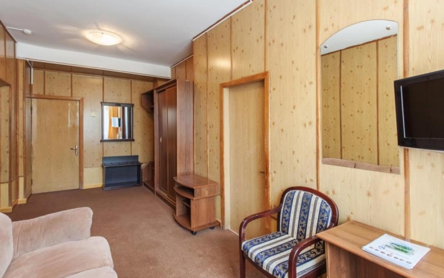 1 категория 2 местный 2 комнатный в корпусе 4 (1к2м2 корпус 4) *  - 3