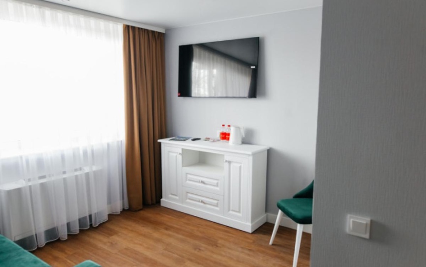 Люкс улучш. 2-к. 2-м. корпус 1 *  - 2