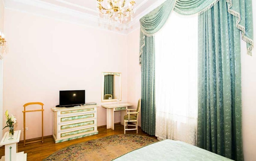 Люкс VIP Люкс VIP  2-местный 2-комнатный №101, 201, 202 в корпусе 4 *  - 2