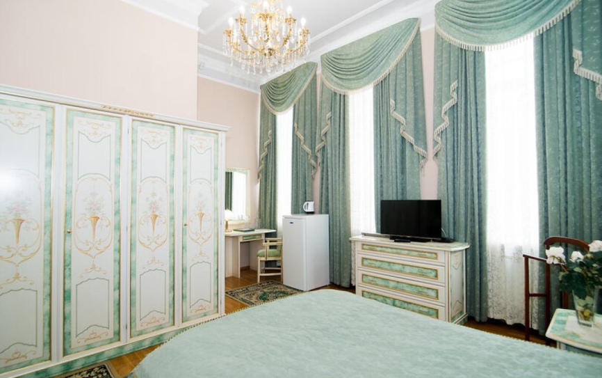 Люкс-Комфорт люкс-комфорт 1-комнатный 1-местный №102 в корпусе 4 *  - 2