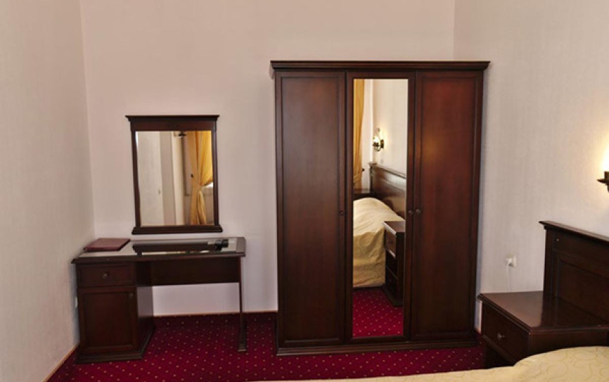 Люкс Мини-Люкс в корпусе А (№6,13,14) - двуспальная кровать *  - 3