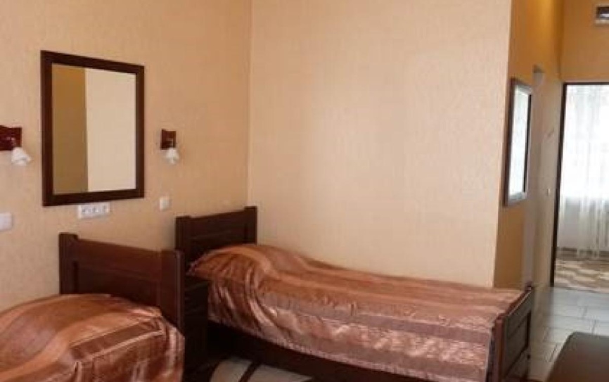 Стандартный место в 2-местном стандартном номере *  - 3