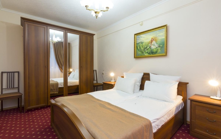 Люкс 2-местный 2-комнатный Люкс корпус 1 (Л2м2 корпус 1) *  - 1