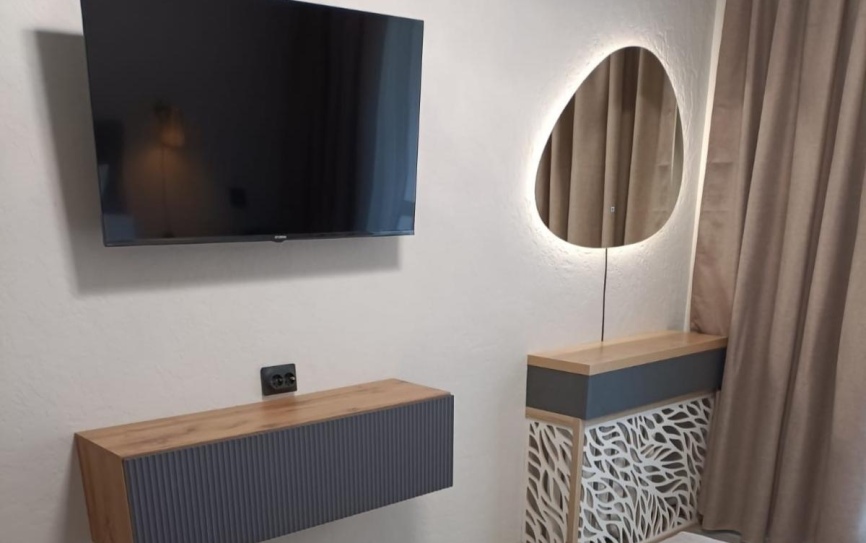 Люкс 2-местный 2 комнатный Люкс Комфорт корпус 1 (ЛК2м2 корпус 1К) *  - 2