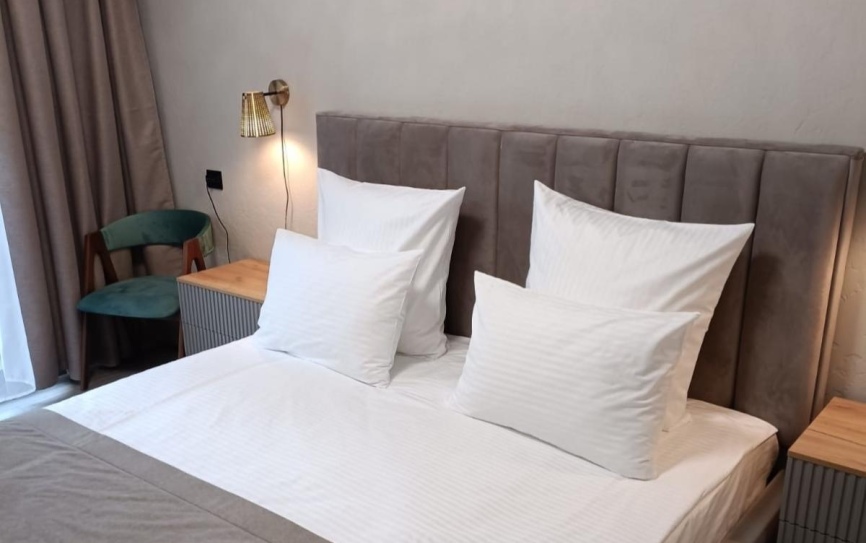 Люкс 2-местный 2 комнатный Люкс Комфорт корпус 1 (ЛК2м2 корпус 1К) *  - 1