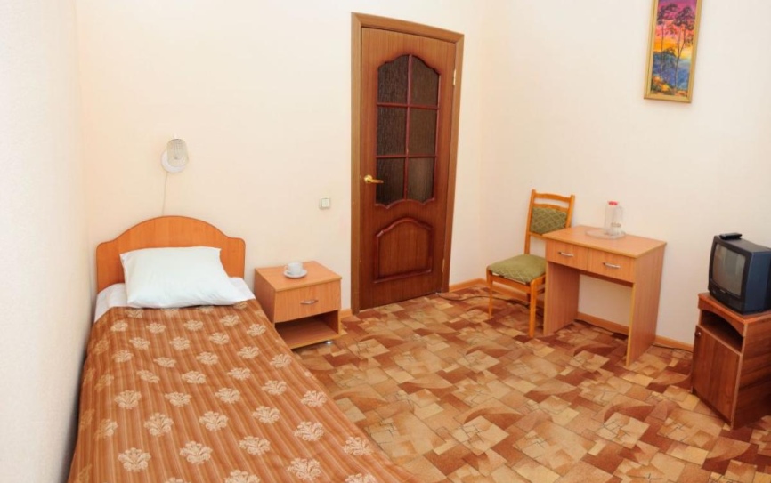 Стандартный 1-местный 2 категория 1-комнатный корпус 1 (2к1м1 корпус 1) *  - 1