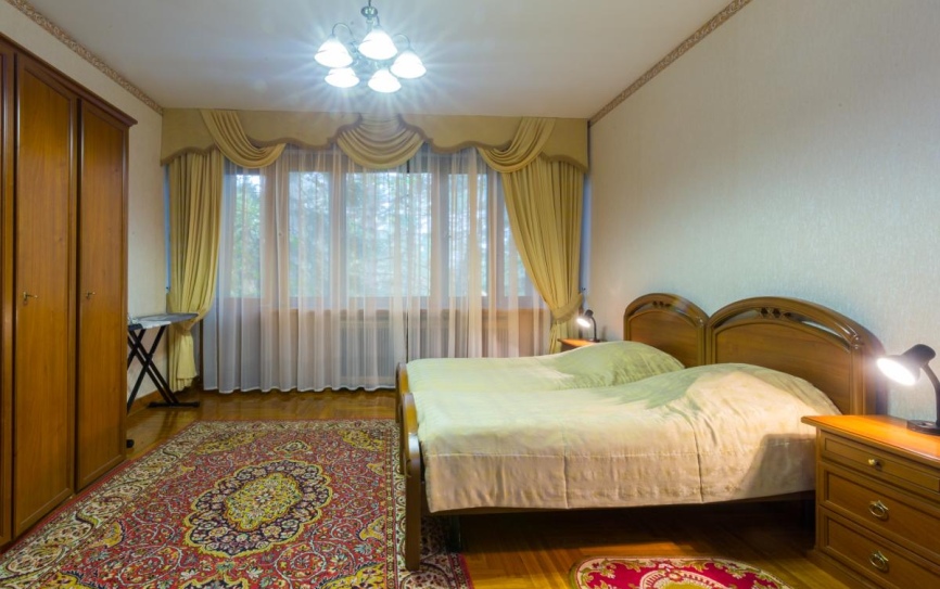 Люкс 1-местный 2-комнатный корпус 3 *  - 1