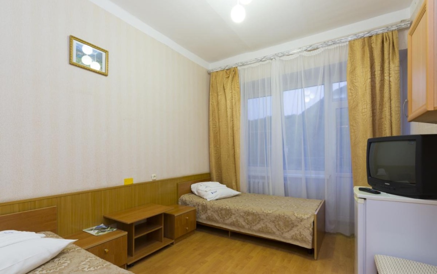 2 категория 2-местный 2-категории 1-комнатный (2к2м1к) *  - 1