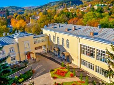 Санаторий «Узбекистан» 3* Кисловодск - 1